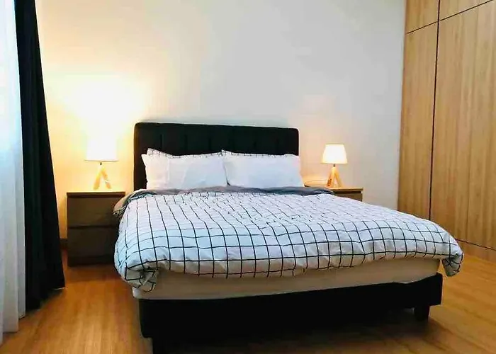 Sarang Homestay - Landed House With 3 Bed Rooms